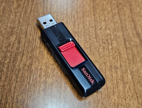 Picture of a USB drive